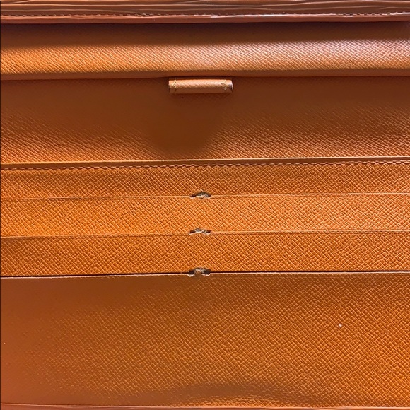 Authentic Louis Vuitton Wallet 🧡 - Picture 5 of 6
